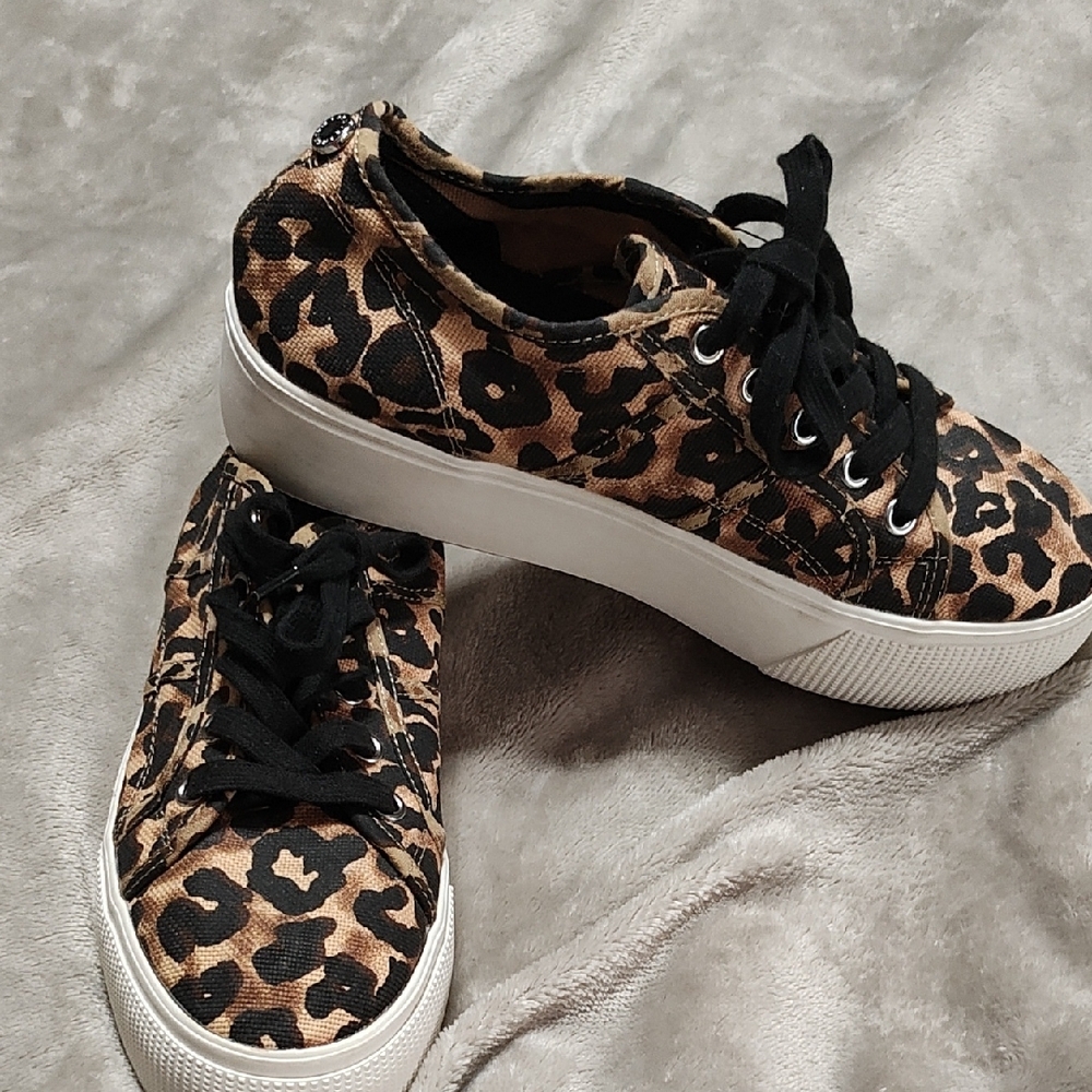 Steve Madden Emmi Leopard Print Platform Sneakers… - image 8